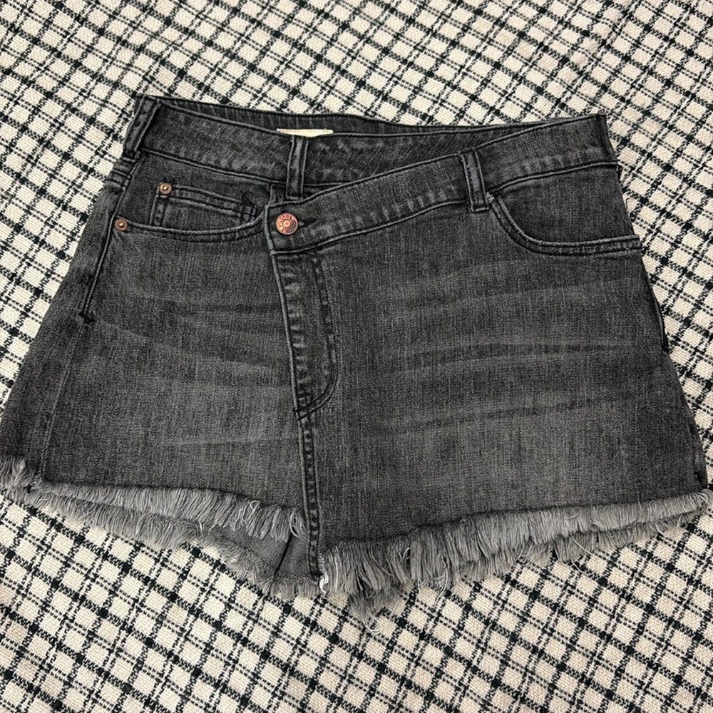 Anthropologie Pilcro Black Distressed Asymmetrical Skort W/ Frayed Hem, 25W
